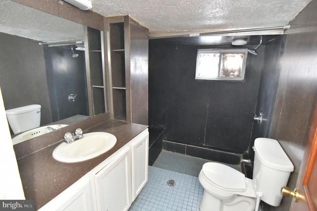 115 N SPRING ST, Martinsburg, WV 25401