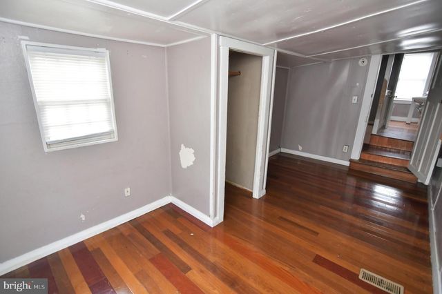 115 N SPRING ST, Martinsburg, WV 25401