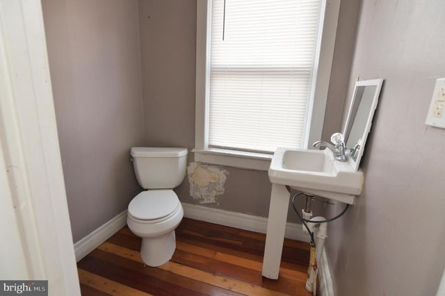 115 N SPRING ST, Martinsburg, WV 25401