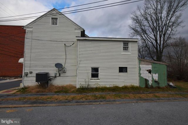 115 N SPRING ST, Martinsburg, WV 25401