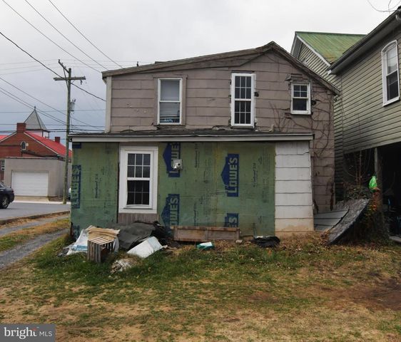 115 N SPRING ST, Martinsburg, WV 25401