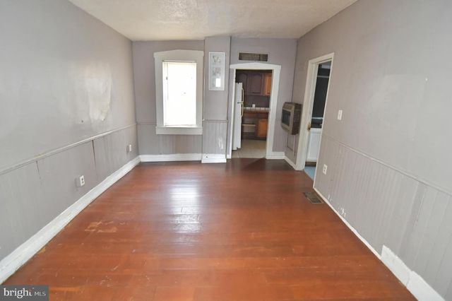 115 N SPRING ST, Martinsburg, WV 25401
