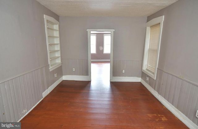 115 N SPRING ST, Martinsburg, WV 25401