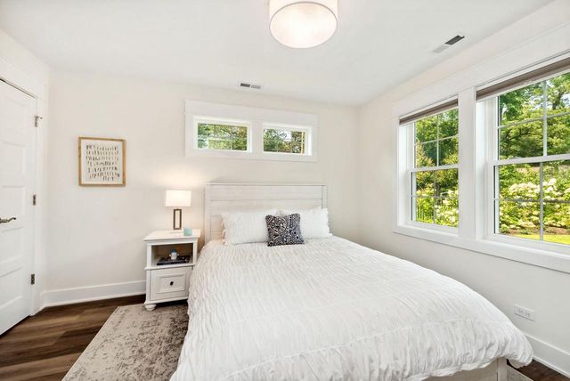 215 Wesley STREET, Williams Bay, WI 53191