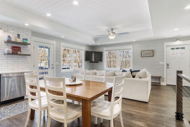 215 Wesley STREET, Williams Bay, WI 53191