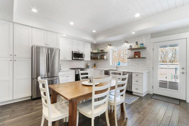 215 Wesley STREET, Williams Bay, WI 53191