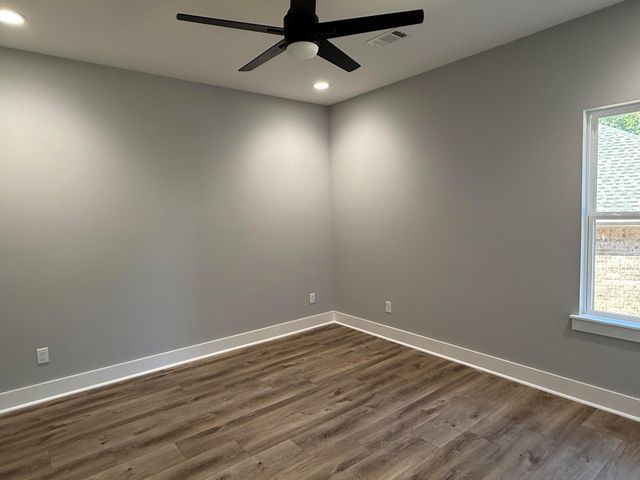 145 Harbor Circle, Russellville, AR 72802