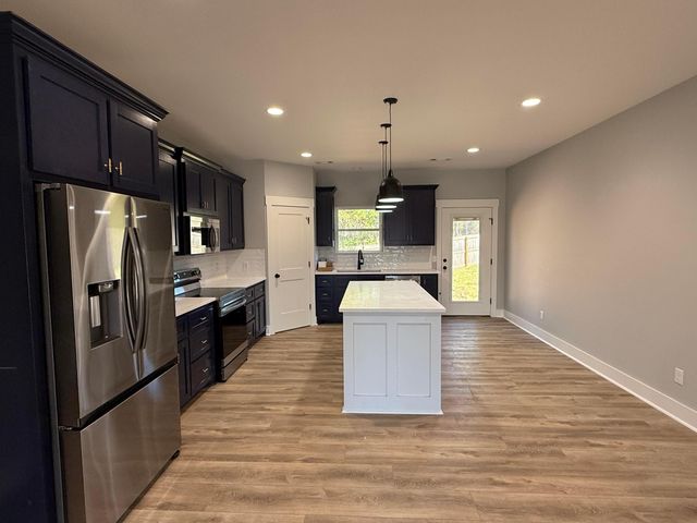 145 Harbor Circle, Russellville, AR 72802