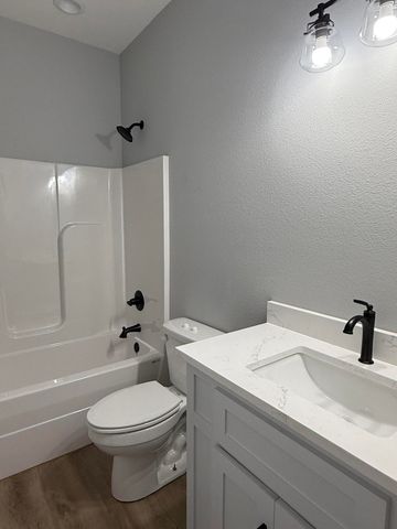 145 Harbor Circle, Russellville, AR 72802