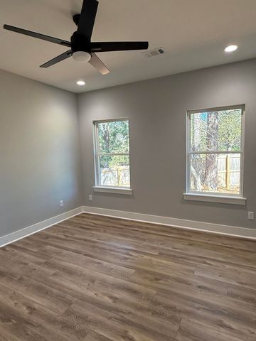 145 Harbor Circle, Russellville, AR 72802