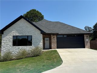 145 Harbor Circle, Russellville, AR 72802