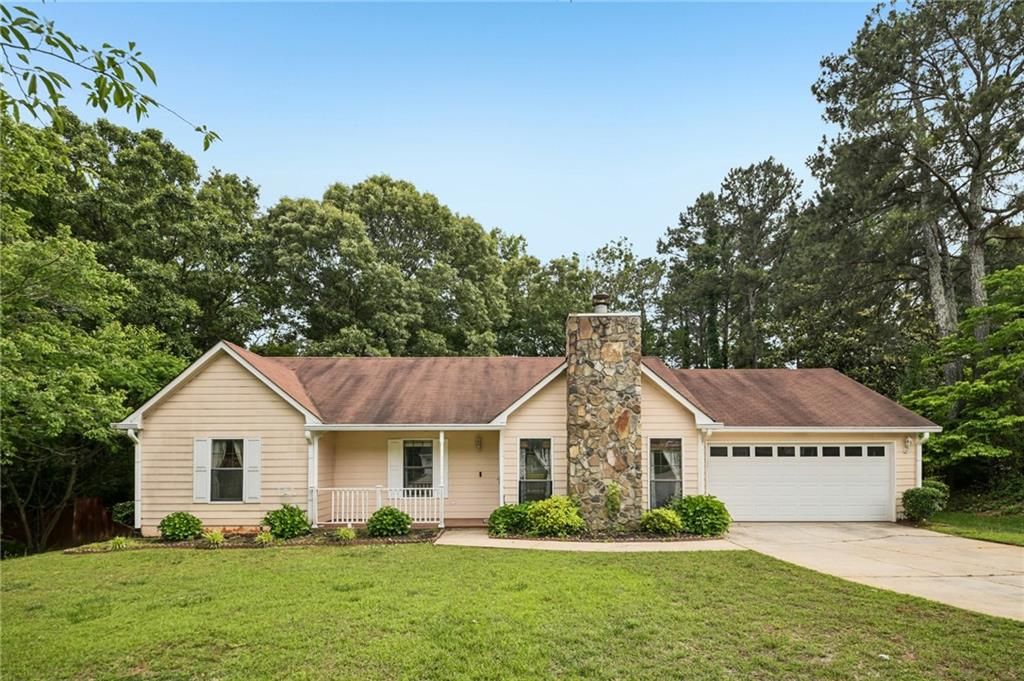 1318 Panhandle Way, Hampton, GA 30228