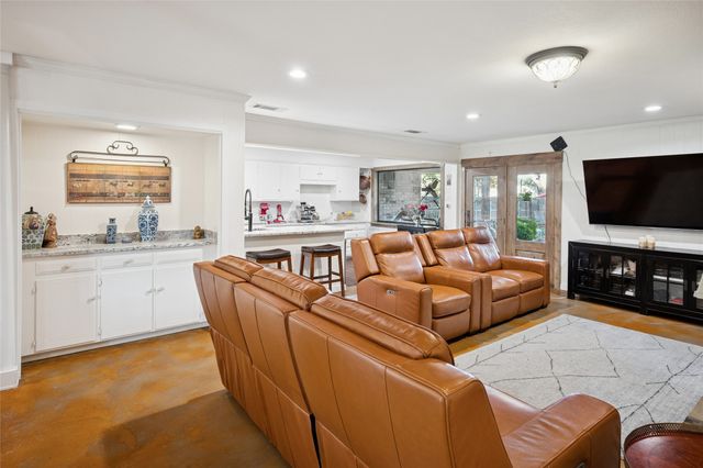 3701 Streamwood Road, Fort Worth, TX 76116