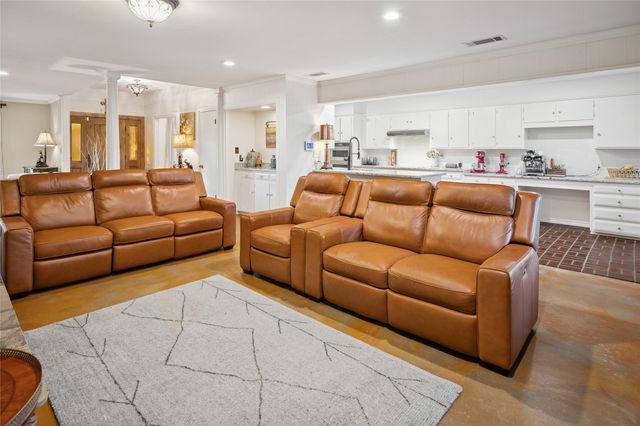 3701 Streamwood Road, Fort Worth, TX 76116