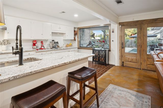 3701 Streamwood Road, Fort Worth, TX 76116