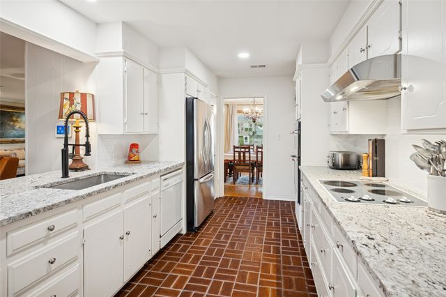 3701 Streamwood Road, Fort Worth, TX 76116