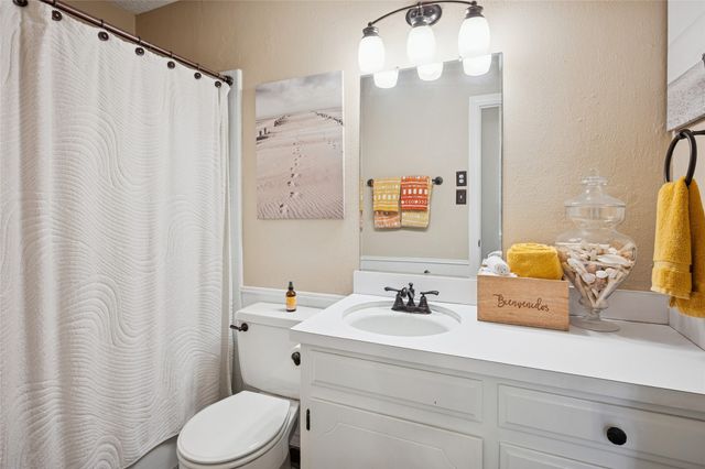 3701 Streamwood Road, Fort Worth, TX 76116