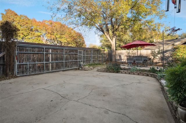 3701 Streamwood Road, Fort Worth, TX 76116