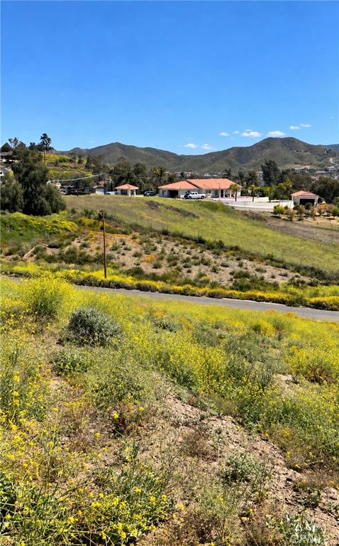 24000 Beverley Drive, Menifee, CA 92587 — exterior