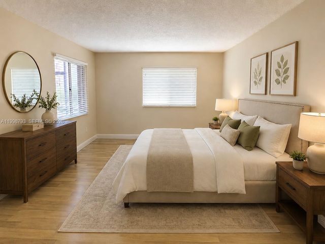 1600 SW 127th Way 101C, Pembroke Pines, FL 33027