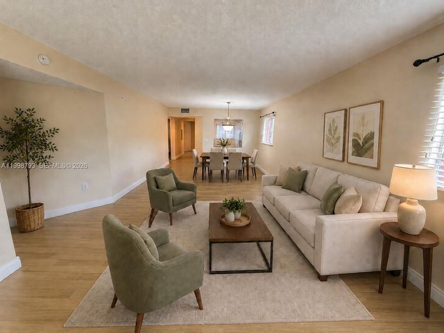 1600 SW 127th Way 101C, Pembroke Pines, FL 33027