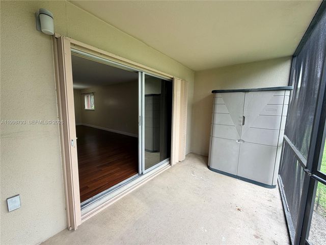 1600 SW 127th Way 101C, Pembroke Pines, FL 33027