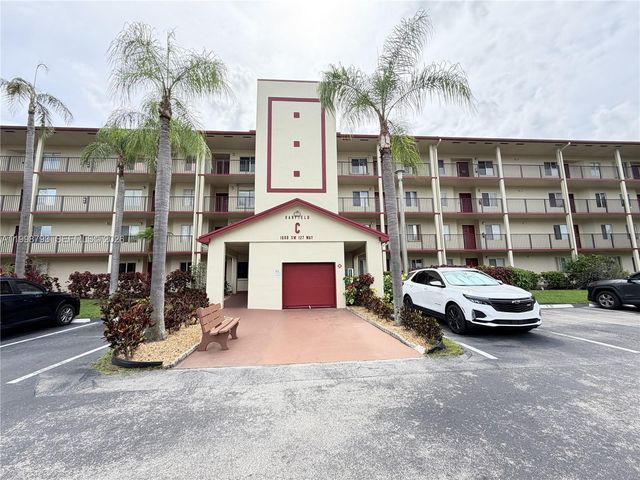 1600 SW 127th Way 101C, Pembroke Pines, FL 33027