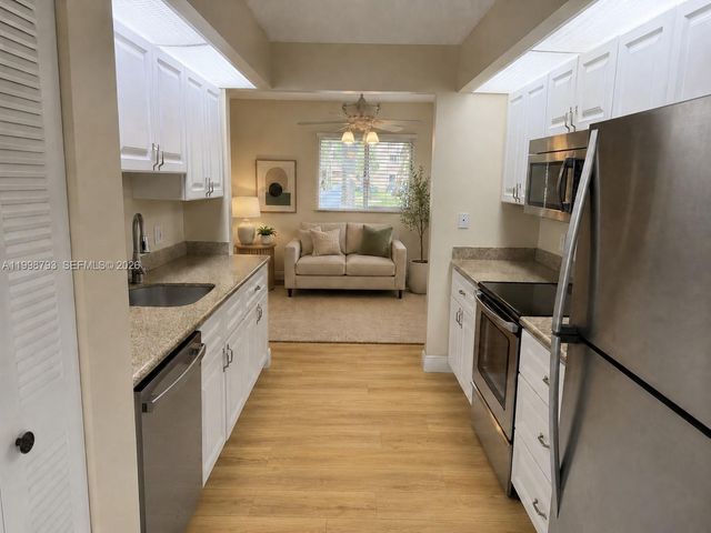 1600 SW 127th Way 101C, Pembroke Pines, FL 33027