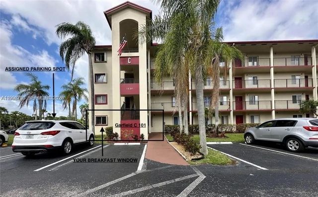 1600 SW 127th Way 101C, Pembroke Pines, FL 33027