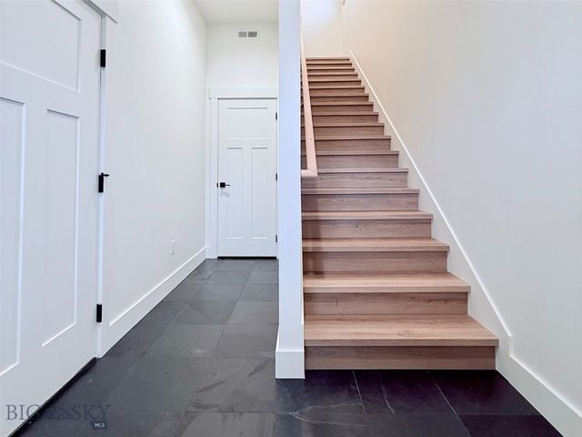 858 Accolade Loop, Belgrade, MT 59714