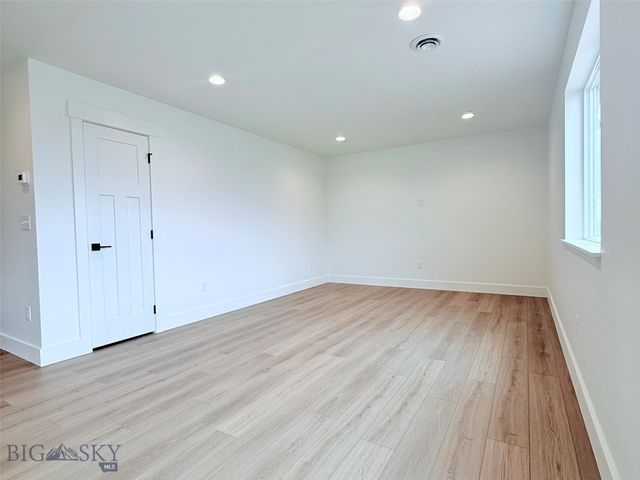 858 Accolade Loop, Belgrade, MT 59714