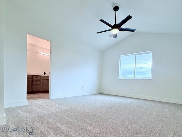 858 Accolade Loop, Belgrade, MT 59714