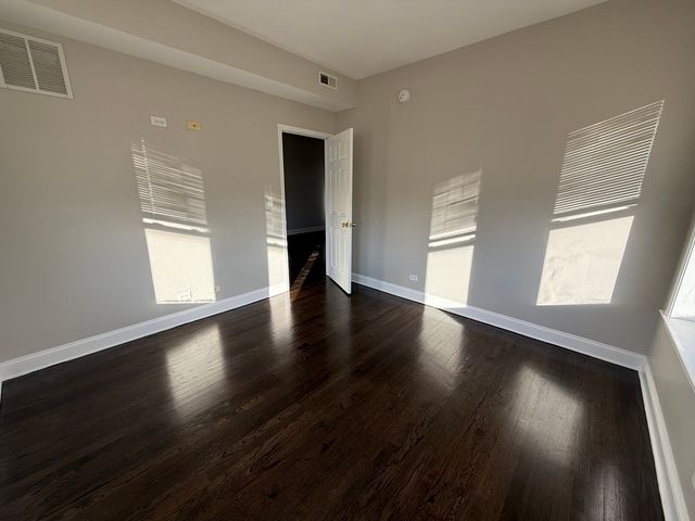 6626 W Cermak Road 1F, Berwyn, IL 60402