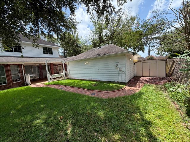 1103 Glendale Drive, Sugar Land, TX 77479