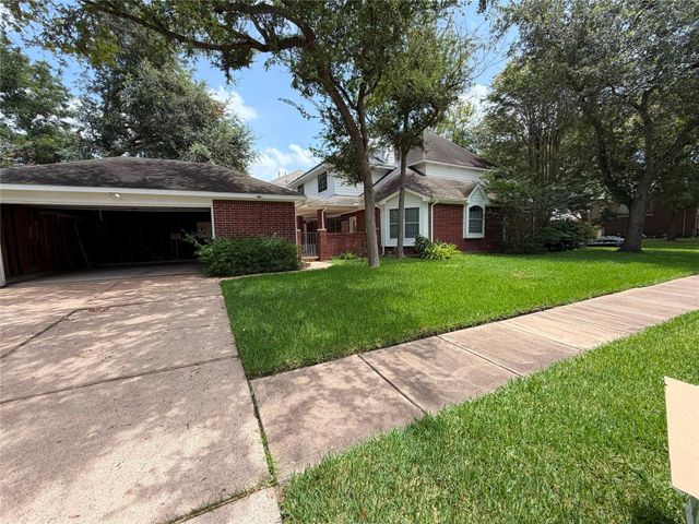 1103 Glendale Drive, Sugar Land, TX 77479