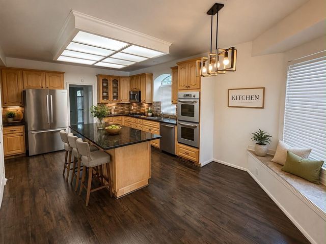 1103 Glendale Drive, Sugar Land, TX 77479