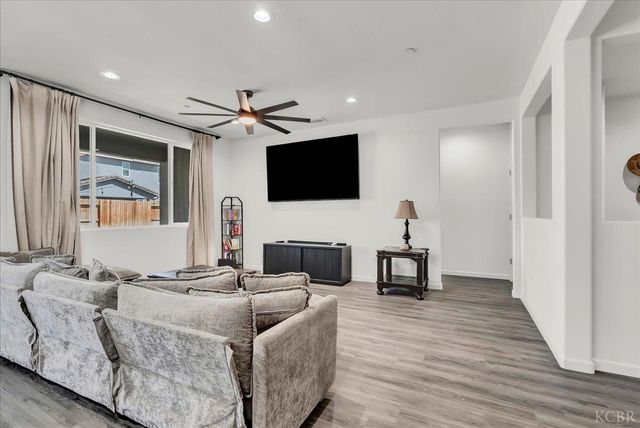 2516 Cortner Street, Hanford, CA 93230