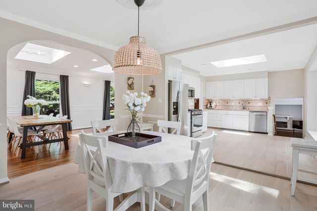 11117 WHISPERWOOD LN, North Bethesda, MD 20852
