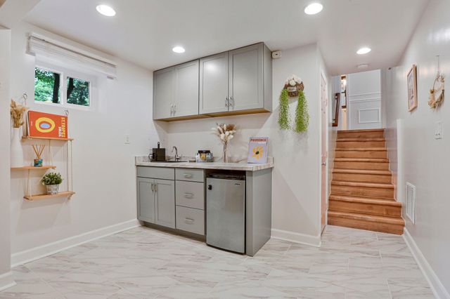 11117 WHISPERWOOD LN, North Bethesda, MD 20852