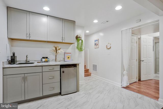 11117 WHISPERWOOD LN, North Bethesda, MD 20852