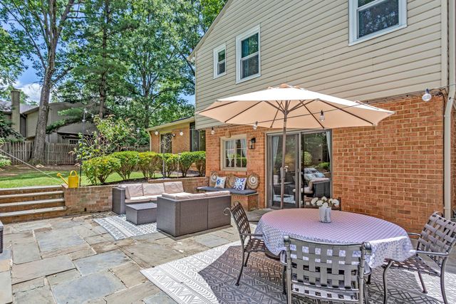 11117 WHISPERWOOD LN, North Bethesda, MD 20852