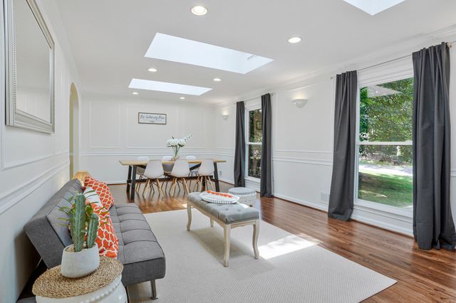 11117 WHISPERWOOD LN, North Bethesda, MD 20852