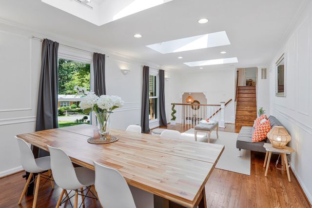 11117 WHISPERWOOD LN, North Bethesda, MD 20852