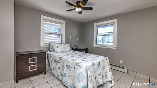 44 Washington Parkway, Stratford, CT 06614