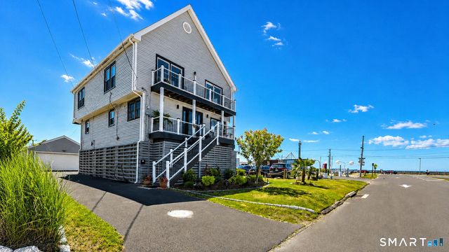 44 Washington Parkway, Stratford, CT 06614