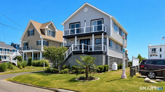 44 Washington Parkway, Stratford, CT 06614