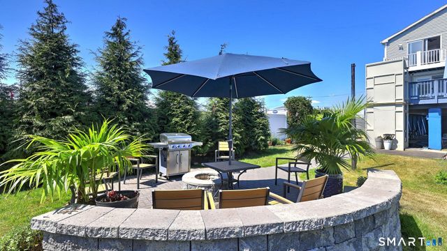44 Washington Parkway, Stratford, CT 06614