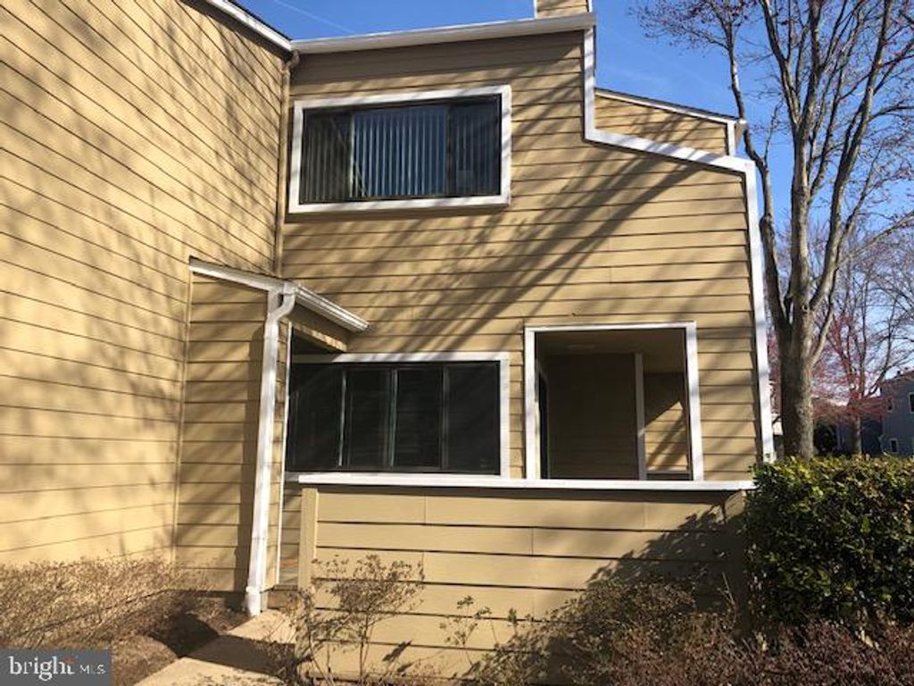 1980-A VILLARIDGE DR #A, Reston, VA 20191