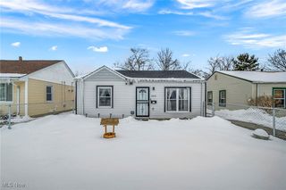 12112 Carrington Avenue, Cleveland, OH 44135