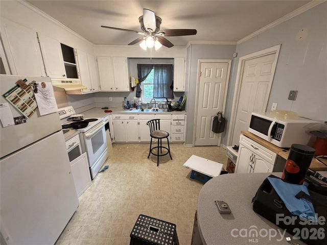 1236 Mt Kisco Drive, Charlotte, NC 28213